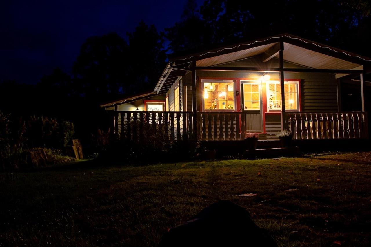 Lyngebu. Nice Family Cabin With Sea View. Vila Lyngdal Exterior foto